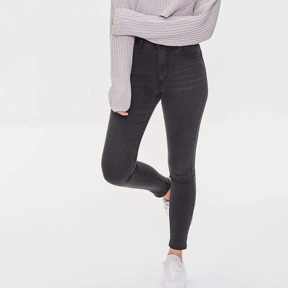 SOLD - Black Skinny Jeans